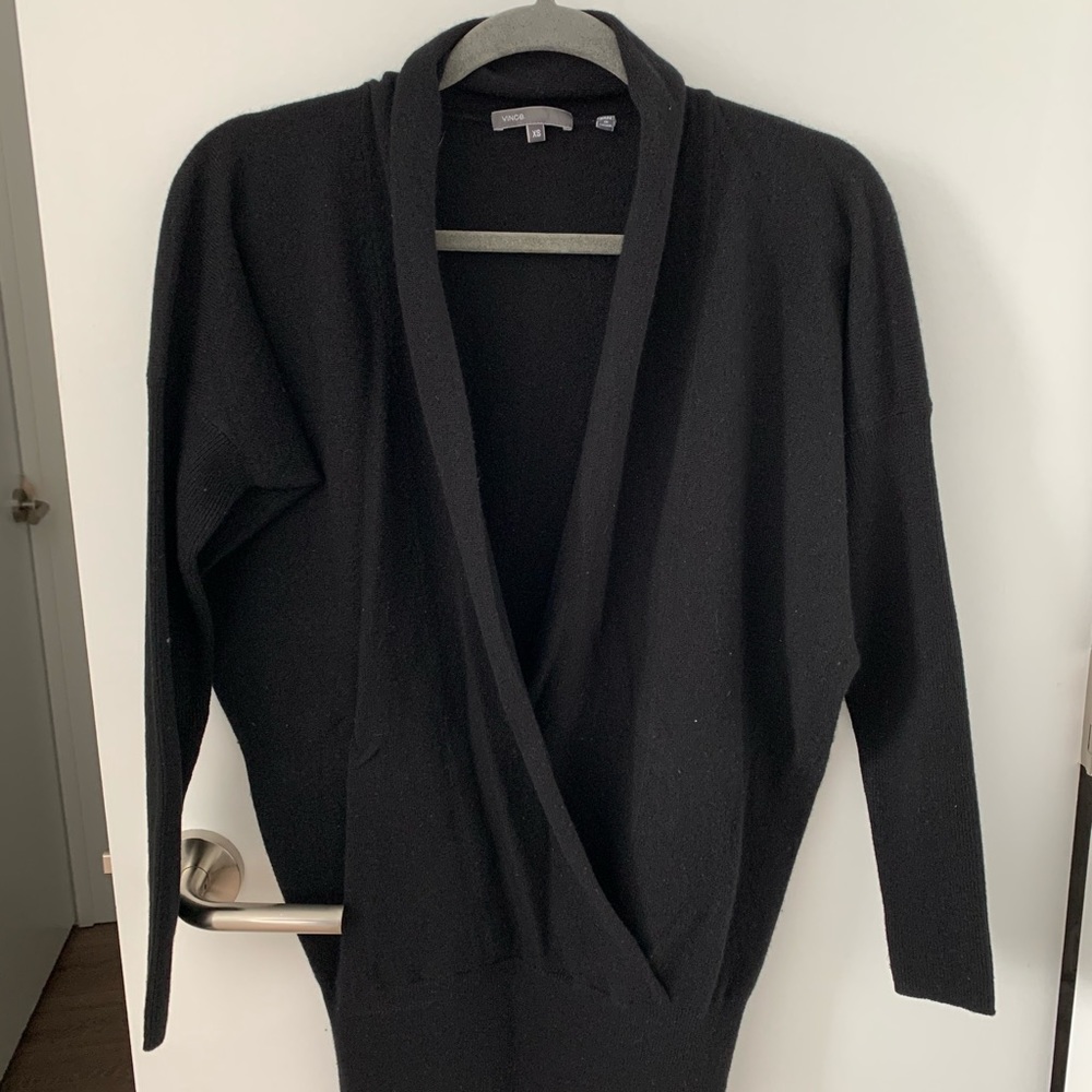 Vince cashmere black sweater, XS